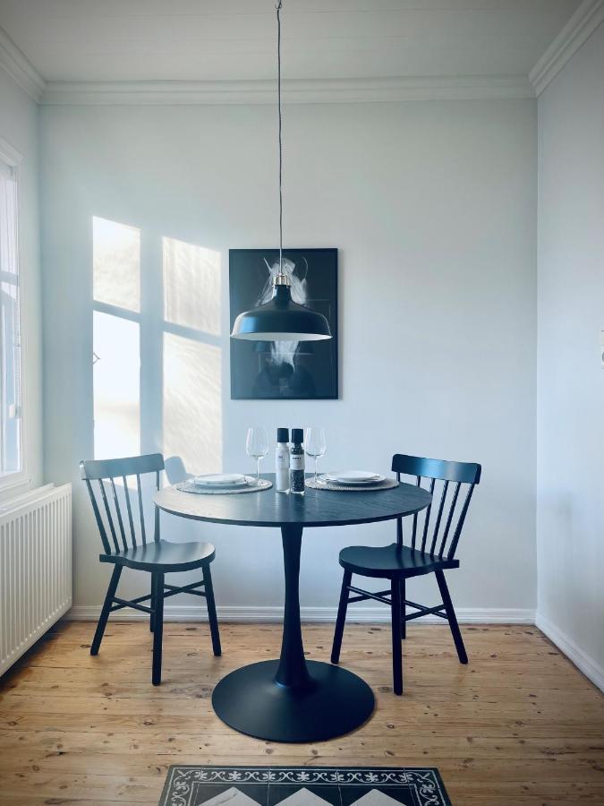 Day Dream Central Akureyri Three Bedroom Apt Esterno foto