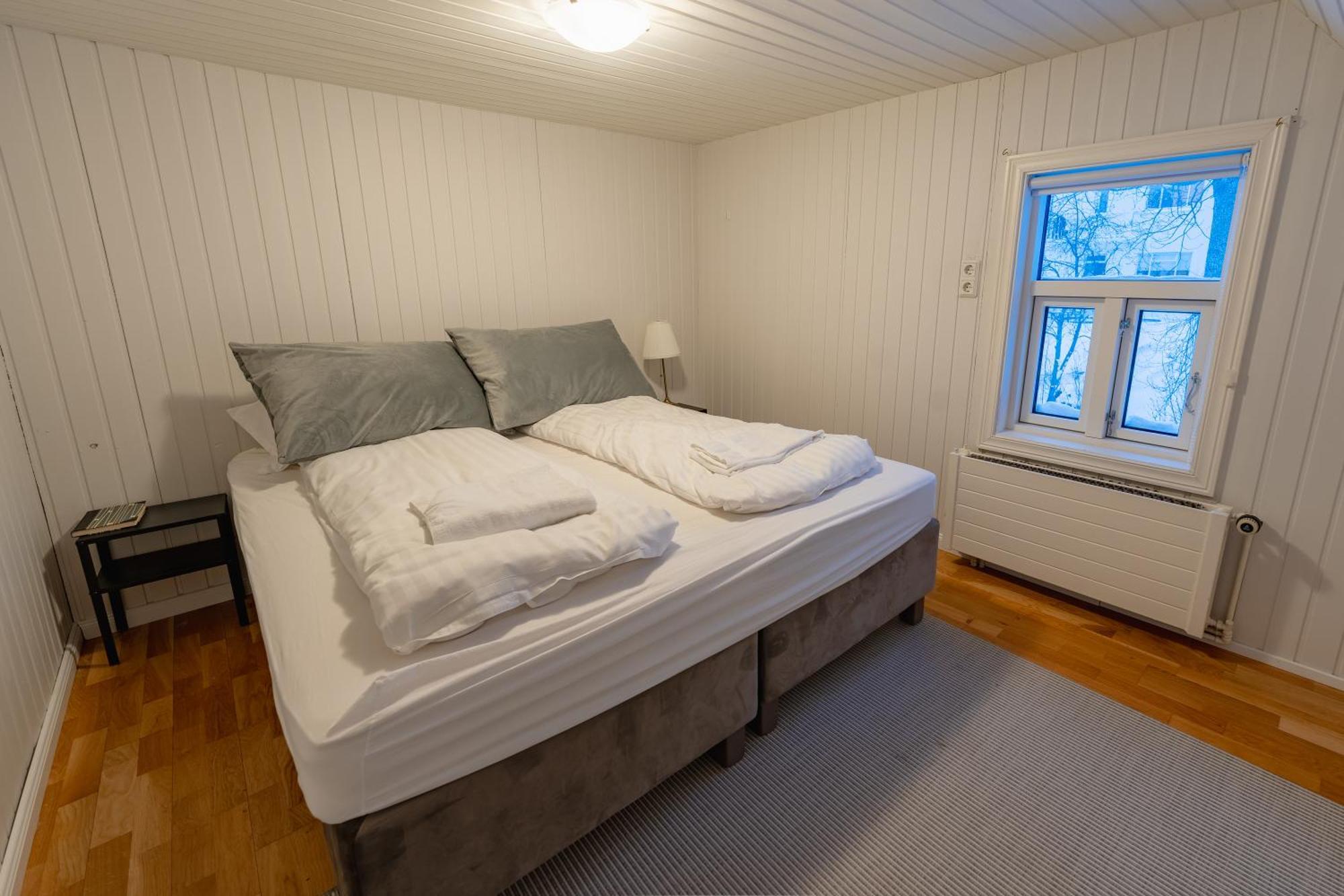 Day Dream Central Akureyri Three Bedroom Apt Esterno foto