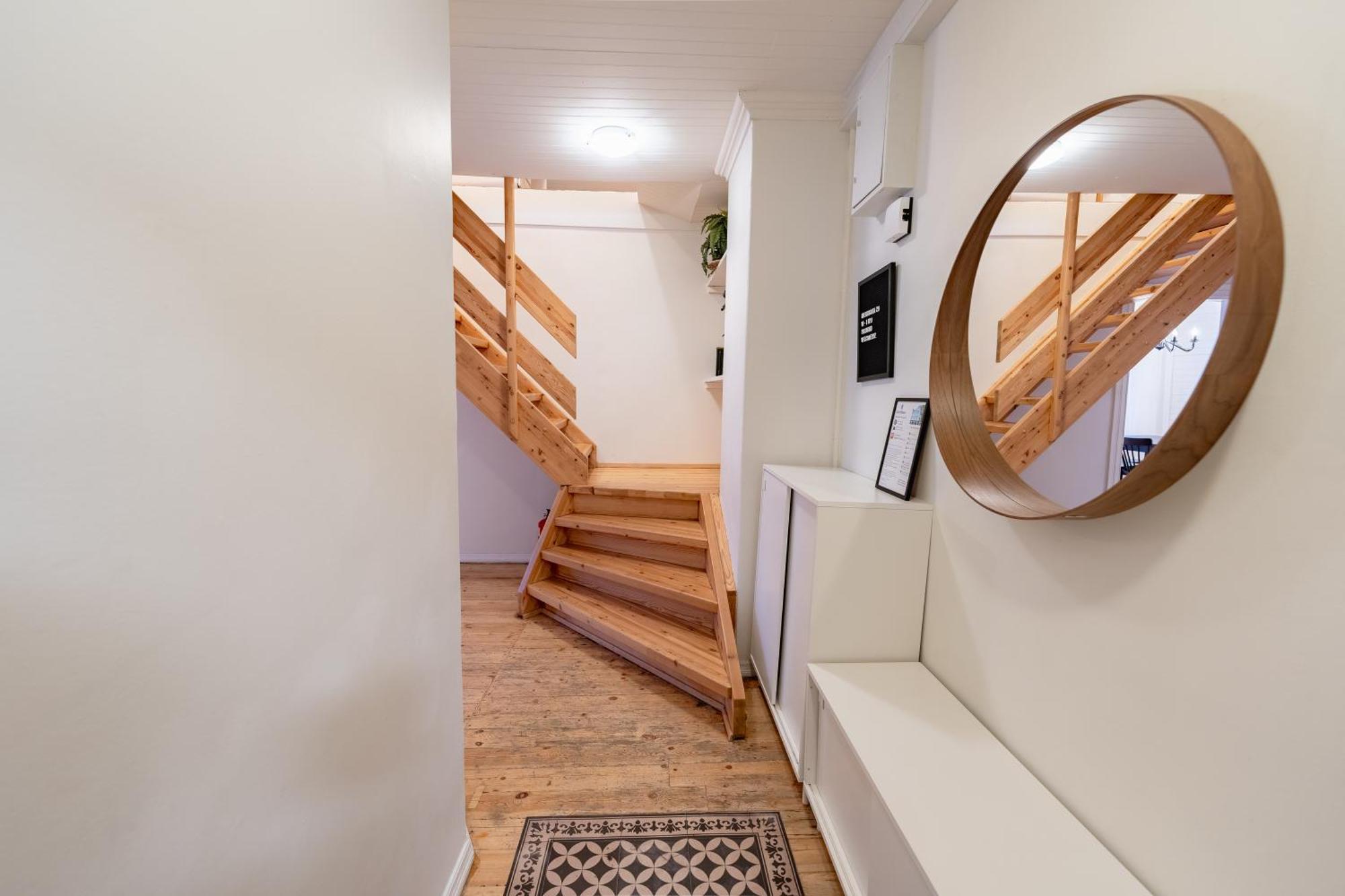 Day Dream Central Akureyri Three Bedroom Apt Esterno foto