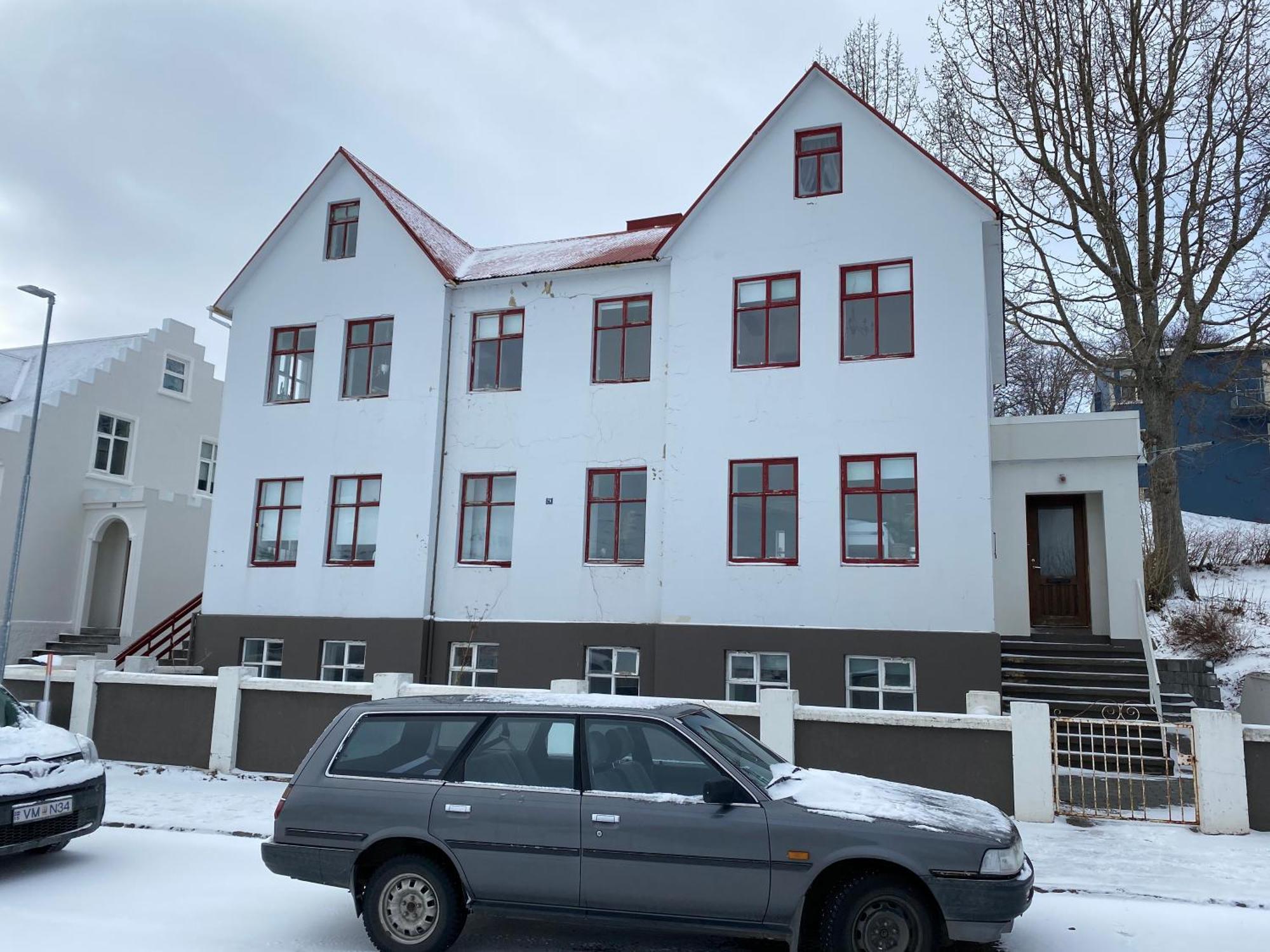 Day Dream Central Akureyri Three Bedroom Apt Esterno foto